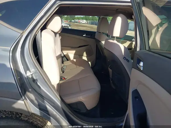 KM8J33AL6MU298327 2021 HYUNDAI TUCSON - Image 8