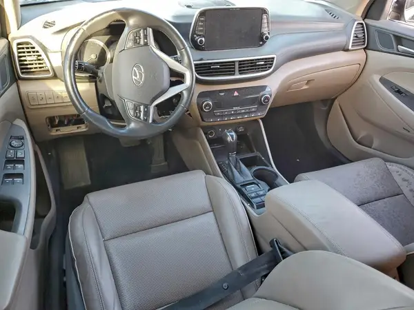 KM8J33AL6MU306118 2021 HYUNDAI TUCSON - Image 8