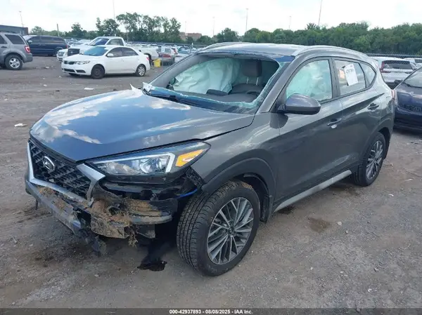 KM8J33AL6MU308368 2021 HYUNDAI TUCSON - Image 2