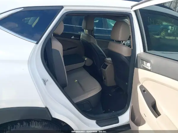 KM8J33AL6MU322593 2021 HYUNDAI TUCSON - Image 8