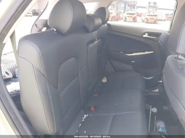 KM8J33AL6MU343847 2021 HYUNDAI TUCSON - Image 8