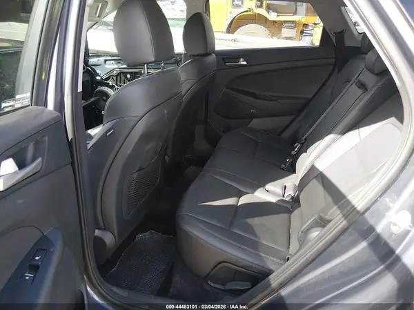 KM8J33AL6MU345162 2021 HYUNDAI TUCSON - Image 8