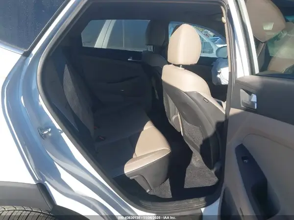 KM8J33AL6MU362642 2021 HYUNDAI TUCSON - Image 8