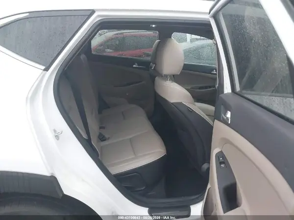 KM8J33AL6MU402928 2021 HYUNDAI TUCSON - Image 8