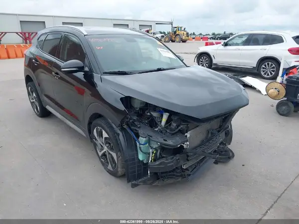 KM8J33AL7JU696710 2018 HYUNDAI TUCSON - Image 1