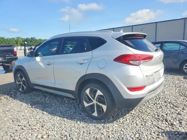 KM8J33AL7JU720570 2018 HYUNDAI TUCSON - Image 2