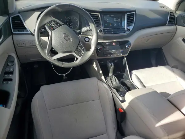 KM8J33AL7JU774418 2018 HYUNDAI TUCSON - Image 8