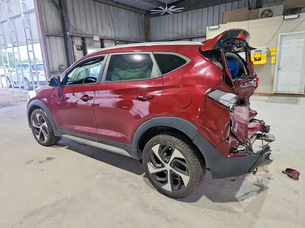 KM8J33AL7JU799884 2018 HYUNDAI TUCSON - Image 2