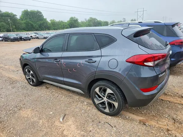 KM8J33AL7JU804789 2018 HYUNDAI TUCSON - Image 2