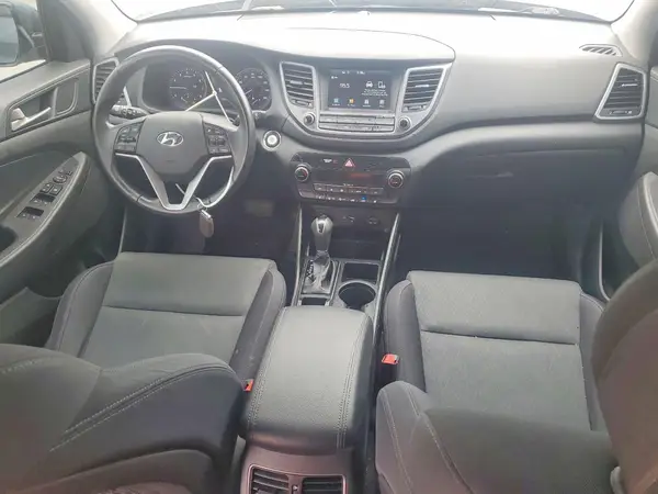 KM8J33AL7JU804789 2018 HYUNDAI TUCSON - Image 8