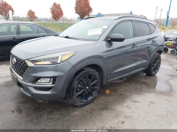 KM8J33AL7KU004530 2019 HYUNDAI TUCSON - Image 2