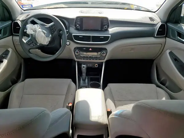 KM8J33AL7KU033817 2019 HYUNDAI TUCSON - Image 8