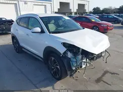 KM8J33AL7KU861947 2019 HYUNDAI TUCSON