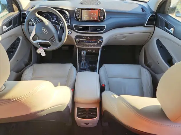 KM8J33AL7KU877338 2019 HYUNDAI TUCSON - Image 8
