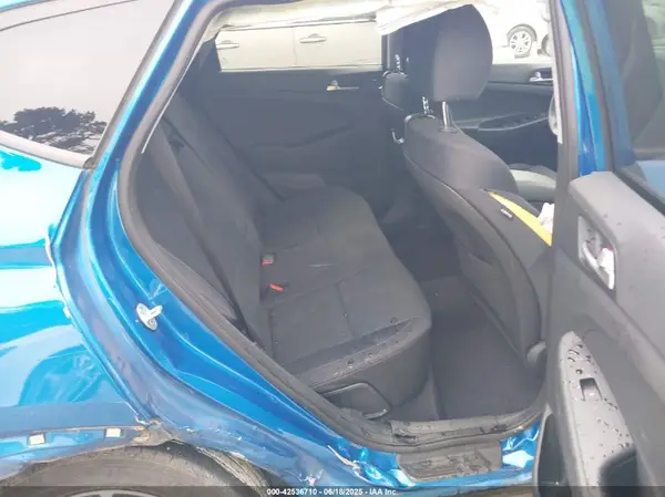 KM8J33AL7KU887383 2019 HYUNDAI TUCSON - Image 8