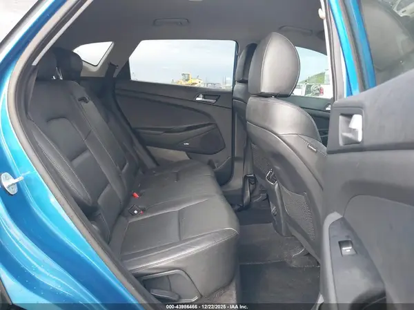KM8J33AL7KU915375 2019 HYUNDAI TUCSON - Image 8
