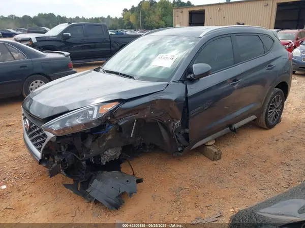 KM8J33AL7KU968237 2019 HYUNDAI TUCSON - Image 2