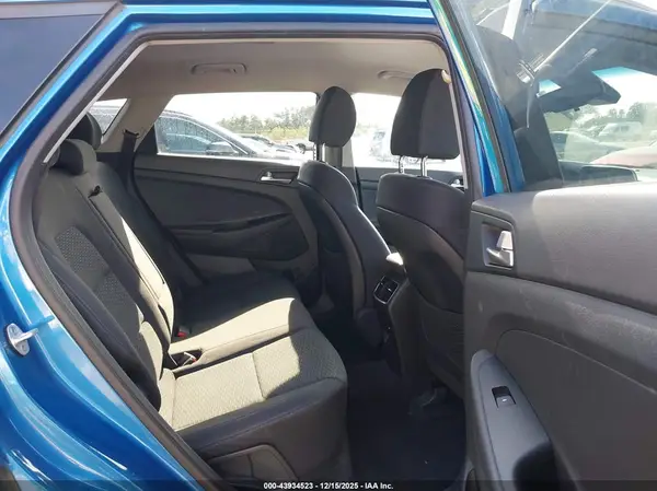 KM8J33AL7KU994255 2019 HYUNDAI TUCSON - Image 8