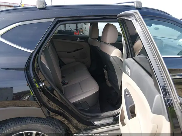 KM8J33AL7LU153246 2020 HYUNDAI TUCSON - Image 8