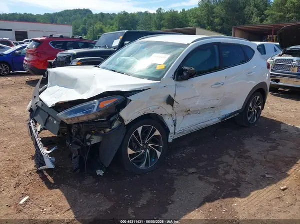 KM8J33AL7LU187834 2020 HYUNDAI TUCSON - Image 2