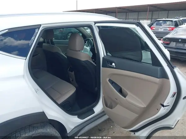KM8J33AL7LU218869 2020 HYUNDAI TUCSON - Image 8