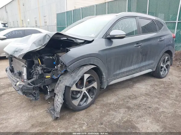 KM8J33AL8JU764450 2018 HYUNDAI TUCSON - Image 2