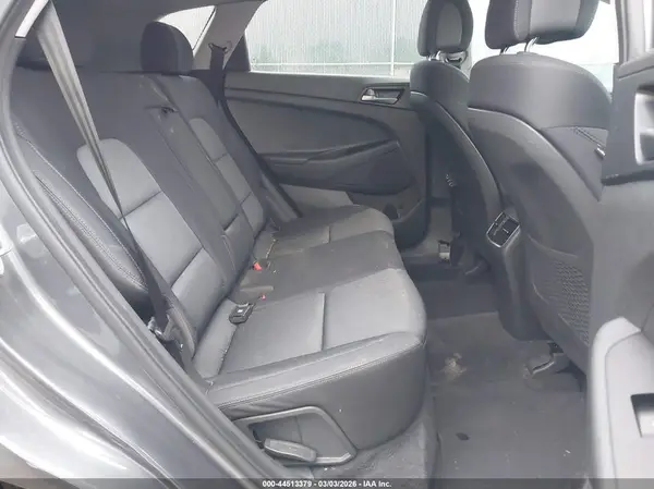 KM8J33AL8JU764450 2018 HYUNDAI TUCSON - Image 8