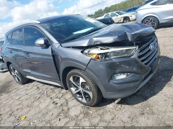 KM8J33AL8JU774783 2018 HYUNDAI TUCSON - Image 1