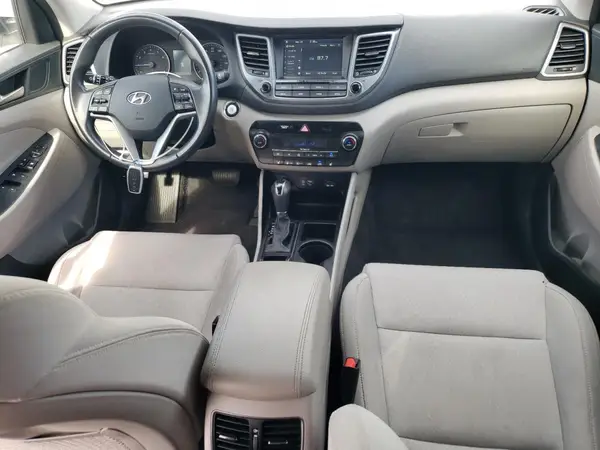 KM8J33AL8JU805546 2018 HYUNDAI TUCSON - Image 8
