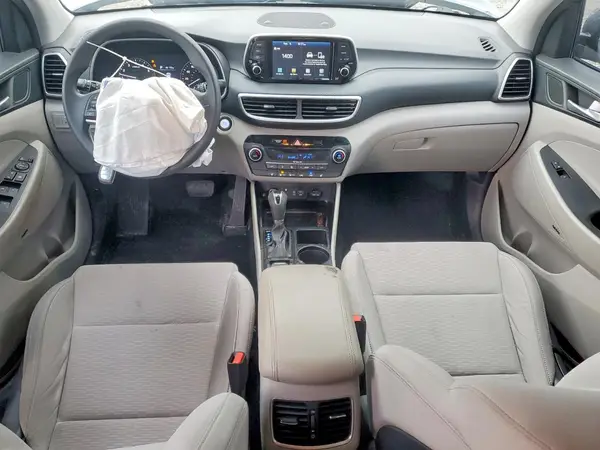 KM8J33AL8KU001653 2019 HYUNDAI TUCSON - Image 8
