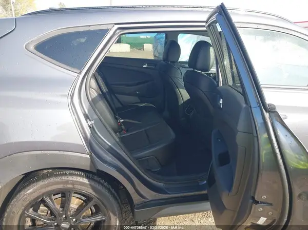 KM8J33AL8KU002110 2019 HYUNDAI TUCSON - Image 8