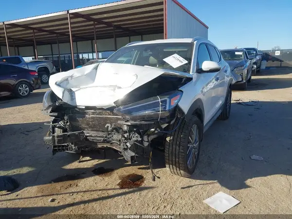 KM8J33AL8KU882693 2019 HYUNDAI TUCSON - Image 2