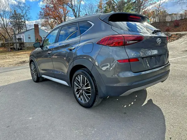 KM8J33AL8KU911903 2019 HYUNDAI TUCSON - Image 2