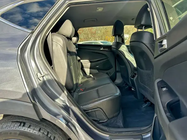 KM8J33AL8KU911903 2019 HYUNDAI TUCSON - Image 8