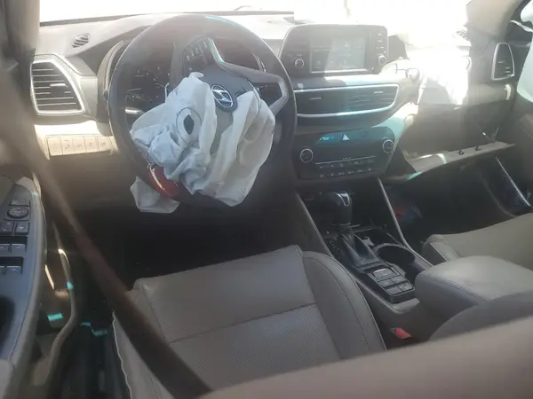 KM8J33AL8KU947588 2019 HYUNDAI TUCSON - Image 8