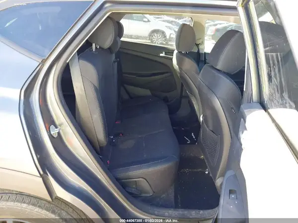 KM8J33AL8KU980526 2019 HYUNDAI TUCSON - Image 8