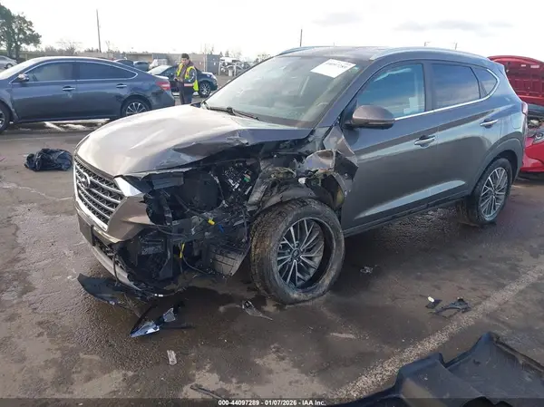 KM8J33AL8LU165955 2020 HYUNDAI TUCSON - Image 2
