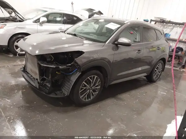 KM8J33AL8LU231887 2020 HYUNDAI TUCSON - Image 2