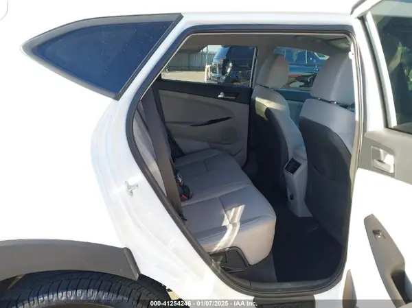 KM8J33AL8LU251329 2020 HYUNDAI TUCSON - Image 8