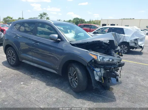 KM8J33AL8MU289743 2021 HYUNDAI TUCSON - Image 1