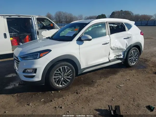 KM8J33AL8MU372718 2021 HYUNDAI TUCSON - Image 2