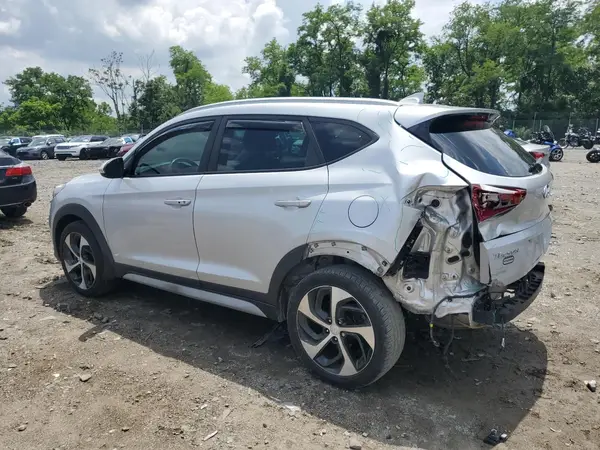KM8J33AL9JU763310 2018 HYUNDAI TUCSON - Image 2