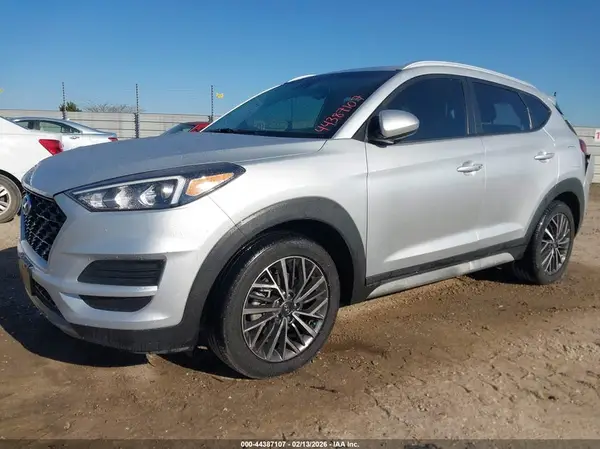 KM8J33AL9KU062137 2019 HYUNDAI TUCSON - Image 2