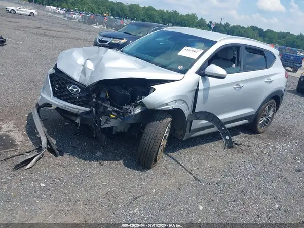 KM8J33AL9KU876840 2019 HYUNDAI TUCSON - Image 2