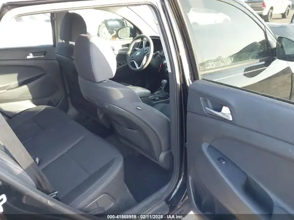 KM8J33AL9KU878474 2019 HYUNDAI TUCSON - Image 8