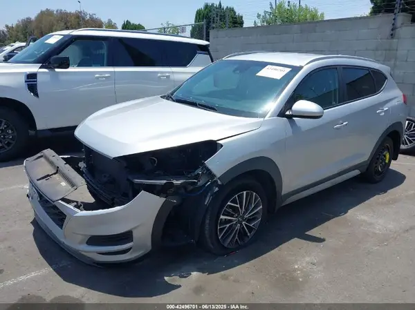 KM8J33AL9KU885912 2019 HYUNDAI TUCSON - Image 2