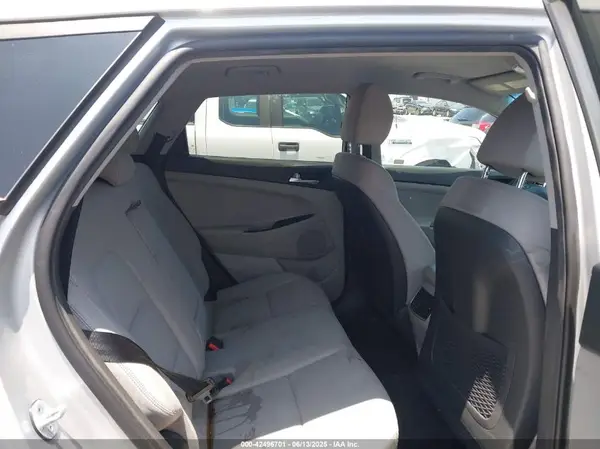 KM8J33AL9KU885912 2019 HYUNDAI TUCSON - Image 8