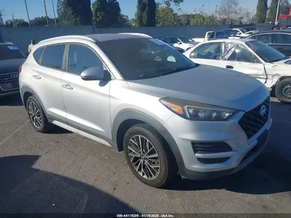 KM8J33AL9KU888891 2019 HYUNDAI TUCSON - Image 1