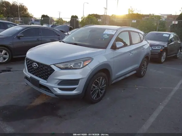 KM8J33AL9KU888891 2019 HYUNDAI TUCSON - Image 2