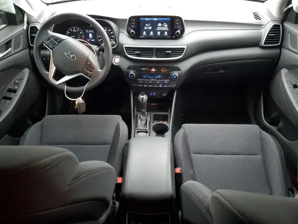 KM8J33AL9KU917743 2019 HYUNDAI TUCSON - Image 8